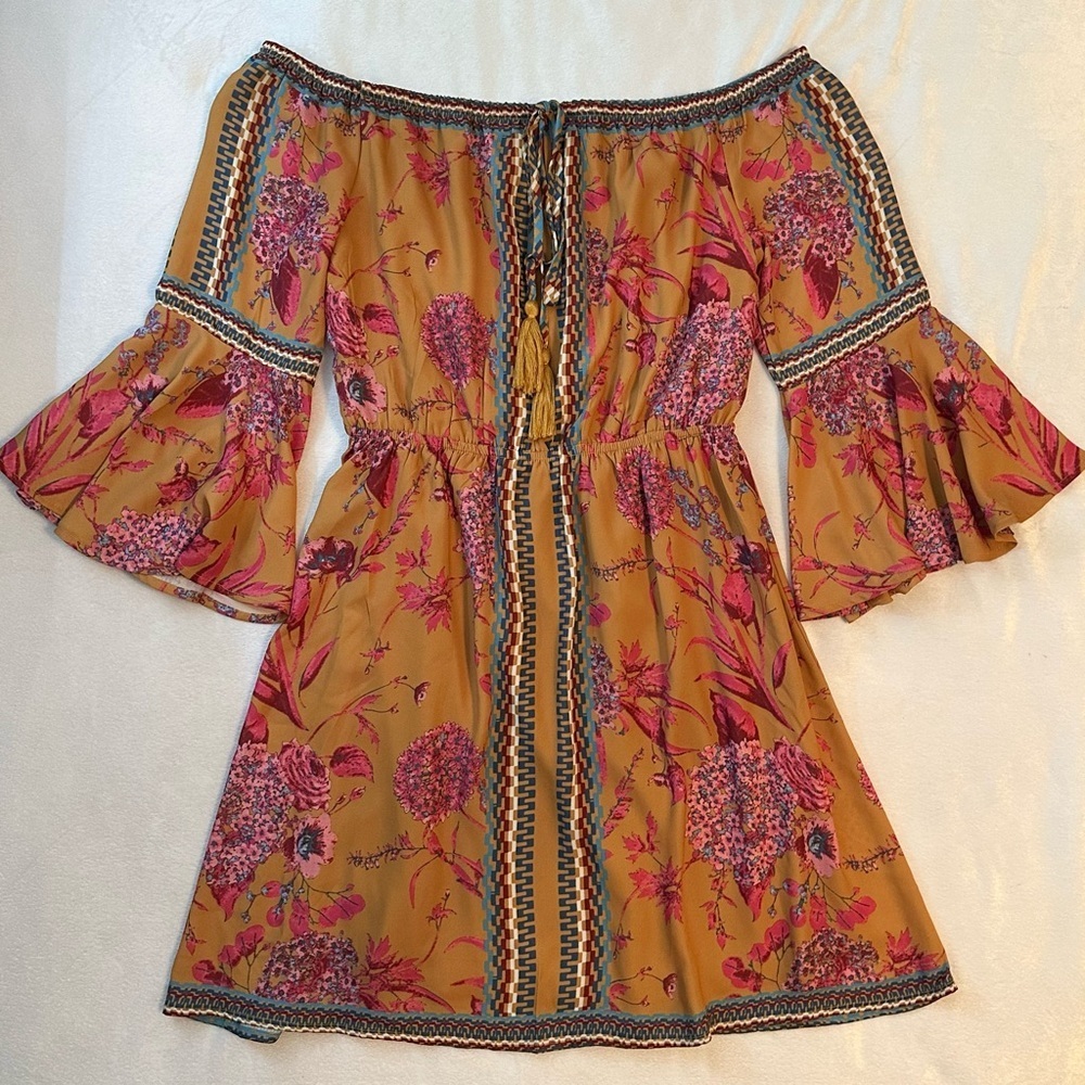 Jealous Tomato Yellow Boho Floral On or Off Shoulder Mini Dress Sz S Summer Fun